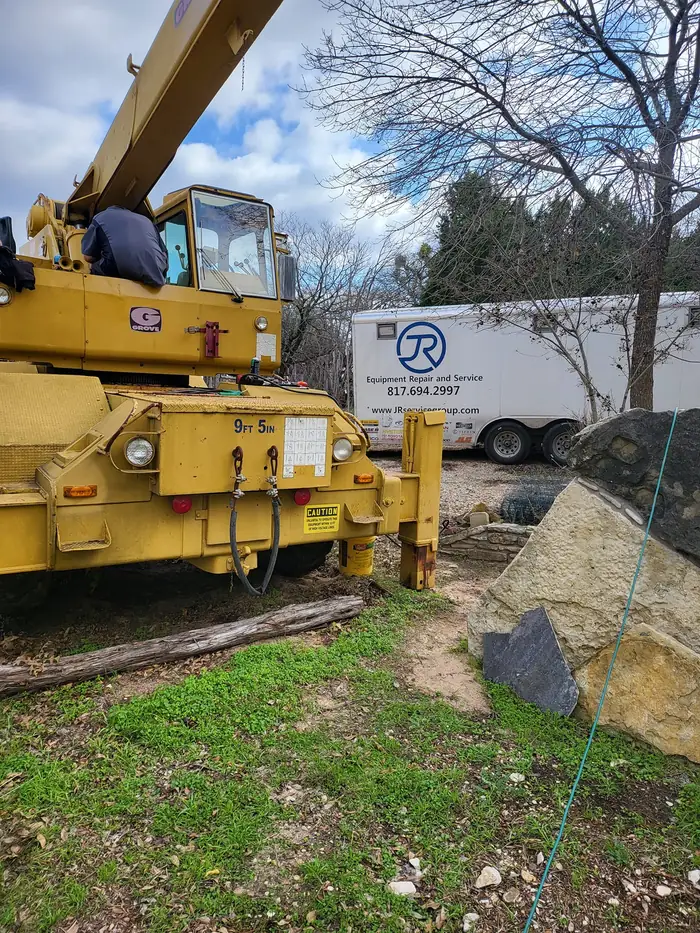 Crane and specialty equipment repair on-site